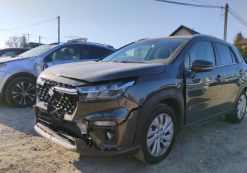 Suzuki SX4 II 2021 Suzuki SX4 S-Cross 112021r. SALON,1.4BenzynaHYBRID. AUT. Uszkodzony przod, zdjęcie 1