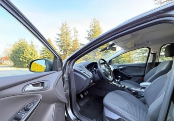 Ford Focus III Kombi Facelifting 1.0 EcoBoost 125KM 2015 Ford Focus Ford Focus 1.0 EcoBoost Titanium Benzyna 125KM, zdjęcie 13