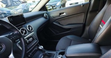 Mercedes Klasa A W176 Hatchback 5d 1.6 180 BlueEFFICIENCY 122KM 2014 Mercedes-Benz Klasa A Mercedes-Benz Klasa A 1.6 Benzyna 122KM, zdjęcie 16