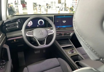 Volkswagen Tiguan III 2025 Volkswagen Tiguan Dostepny od reki 1.5 Hybryda Plug-in 150KM, zdjęcie 8