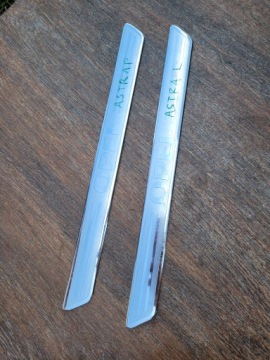 OPEL ASTRA K V 16R ЭМБЛЕМА ХРОМИРОВАННАЯ НАКЛАДКА