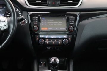 Nissan Qashqai II Crossover 1.6 DIG-T 163KM 2016 Nissan Qashqai 1.6 DIG-T, Salon Polska, zdjęcie 11