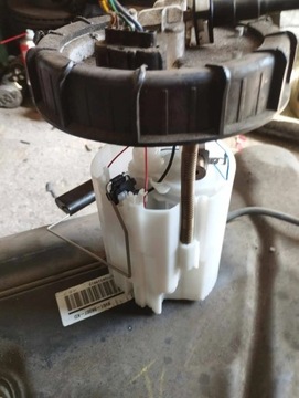 FORD C-MAX II 2013 PUMPY PALIVA