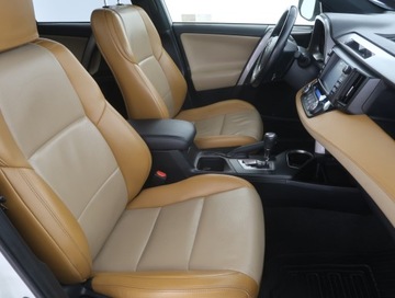 Toyota RAV4 IV MPV Facelifting 2.5 Hybrid 197KM 2016 Toyota RAV 4 2.5 Hybrid, Salon Polska, Serwis ASO, zdjęcie 8