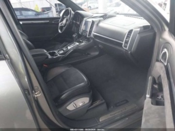 Porsche Cayenne III 2018 Porsche Cayenne GTS 2018 3.6l 3.6 Benzyna 440KM, zdjęcie 10