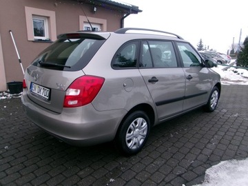 Skoda Fabia II 2010 Skoda FABIA II 1.2 Serwisowana, zdjęcie 3
