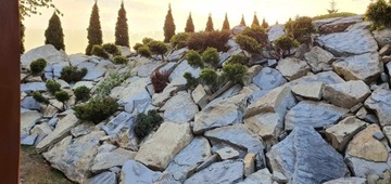 Садовый камень для склонов