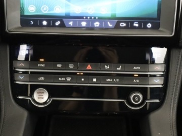 Jaguar F-Pace SUV 2.0 i4 250KM 2019 Jaguar F-Pace 25t AWD, Salon Polska, Serwis ASO, zdjęcie 18