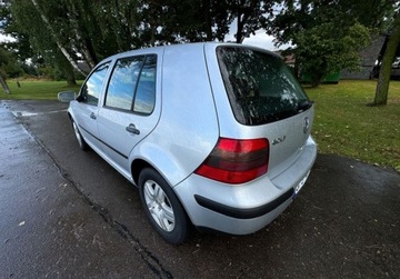 Volkswagen Golf IV Hatchback 1.4 16V 75KM 2002 Volkswagen Golf Special, klimatyzacja, oryginalny lakier, zadbany 1.4 75KM, zdjęcie 7