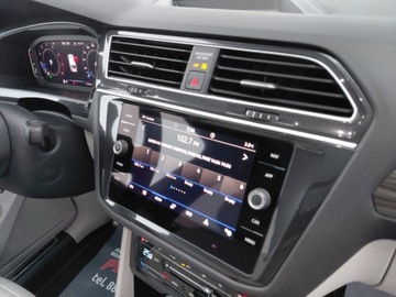 Volkswagen Tiguan II SUV Facelifting 2.0 TSI 190KM 2023 Volkswagen Tiguan R-Line Panorama Kamera Hands Free Navi El.fotele PDC Alu, zdjęcie 20
