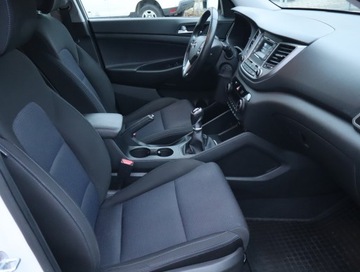 Hyundai Tucson III SUV 1.6 GDI 132KM 2017 Hyundai Tucson 1.6 GDI, Salon Polska, zdjęcie 8