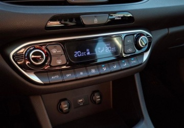 Hyundai i30 III Hatchback Facelifting 1.5 T-GDI 48V 160KM 2024 Hyundai i30 1.5 T-GDI 48V 160KM Smart Salon PL Serwis ASO FV23 1.5 Benzyna, zdjęcie 21