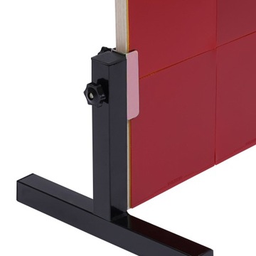 Тренажер для настольного тенниса из цельного дерева.