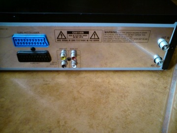 Medion Daewoo MD81721 combo 2w1 DVD + VHS video magnetowid VCR VHS + PILOT