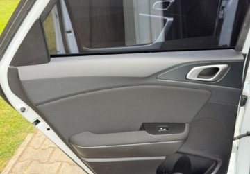 Kia Ceed III Hatchback 1.4 DOHC 100KM 2019 Kia Ceed 1.4 100KM Android CarPlay Kamera Led Bezwypadkowy Dla wymagajacy, zdjęcie 28