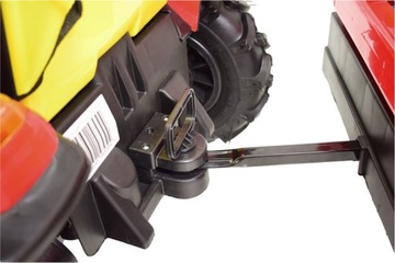 ТРАКТОР С ПРИЦЕПОМ НАДУВАННЫЕ КОЛЕСА КАЧАЮЩИЕСЯ ДИСТАНЦИОННОЕ УПРАВЛЕНИЕ