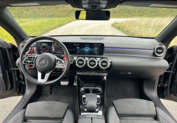 Mercedes CLA C118/X118 Coupe 2.0 250 224KM 2020 Mercedes-Benz CLA 4x4 2.0 224 KM AMG LINE NIGHT PAKIET 2020r Warszawa 2.0, zdjęcie 5