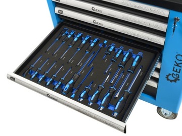 Вставка – набор отверток из 21 предмета.