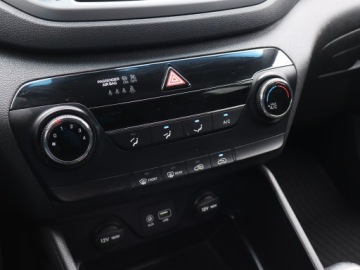 Hyundai Tucson III SUV 1.6 GDI 132KM 2017 Hyundai Tucson 1.6 GDI, Salon Polska, Serwis ASO, zdjęcie 16