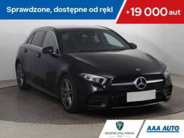 Mercedes Klasa A W177/V177 Hatchback Facelifting 1.3 180 136KM 2022 Mercedes A A 180, Salon Polska, Serwis ASO