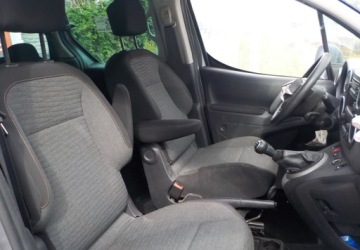 Citroen Berlingo III Osobowy M 1.2 PureTech 110KM 2018 Citroen Berlingo Okazja 1.2 Benzyna 110KM, zdjęcie 19