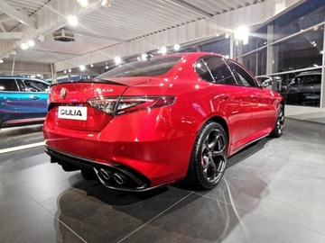 Alfa Romeo Giulia II Sedan Facelifting 2023 2.9 GME Bi-Turbo  520KM 2025 ALFA ROMEO Giulia 2.9 V6 Quadrifoglio Sedan (520KM) 2025, zdjęcie 1