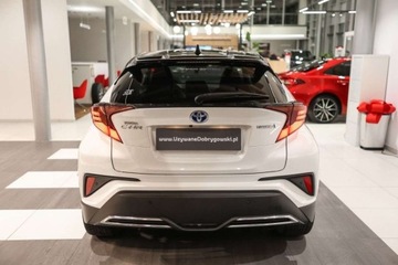 Toyota C-HR I Crossover Facelifting 2.0 Hybrid Dynamic Force 184KM 2019 Toyota C-HR 2.0 Hybrid Selection 2.0 Hybryda 184KM, zdjęcie 4