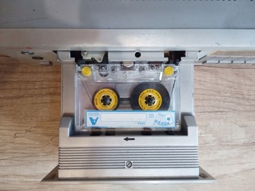 Магнитофон Diora MDS 442, серебристый