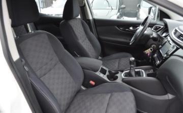 Nissan Qashqai II Crossover 1.6 dCi 130KM 2015 Nissan Qashqai 1.6 DCI 130km Kamera Nawigacja 1.6 Diesel 130KM, zdjęcie 15