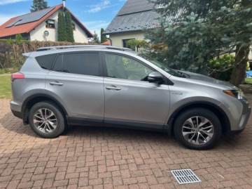 Toyota RAV4 IV MPV Facelifting 2.5 Hybrid 197KM 2017 Toyota Rav 4 Hybrid AWD-i 2.5 197KM 4x4 2017r bezwypadkowy, zdjęcie 3