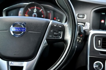 Volvo S60 II Sedan Facelifting 2.0 D3 DRIVE-E 150KM 2015 Volvo S60 R-Desing Bi Xenon Ledy Digital City, zdjęcie 23