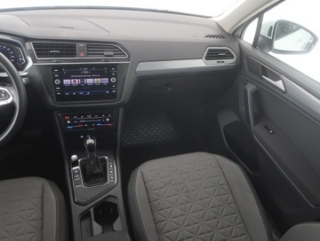 Volkswagen Tiguan II SUV Facelifting 1.5 TSI 150KM 2024 VW Tiguan 1.5 TSI, Salon Polska, 1. Właściciel, zdjęcie 7