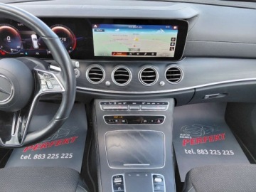 Mercedes Klasa E W213 Kombi Facelifting 2.0 E220d 194KM 2022 Mercedes-Benz Klasa E AMG Line Automat Kamera przod i tyl Full LED 2.0, zdjęcie 21