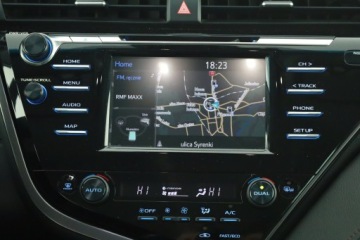 Toyota Camry IX Sedan 2.5 Hybrid Dynamic Force 218KM 2020 Toyota Camry 2.5 Hybrid, Salon Polska, zdjęcie 9