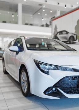 Toyota Corolla XII TS Kombi Facelifting 1.8 Hybrid 140KM 2023 Toyota Corolla 1.8 Hybrid Comfort LPG 1.8 BenzynaLPG 140KM, zdjęcie 12