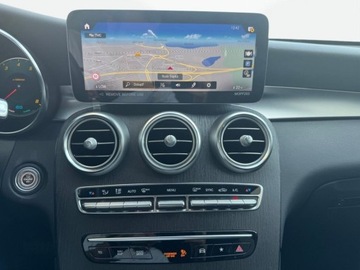 Mercedes GLC C254/X254 2022 Mercedes-Benz GLC 2.0 Benzyna 197KM, zdjęcie 18