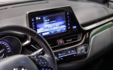 Toyota C-HR I Crossover 1.8 Hybrid 122KM 2019 Toyota C-HR 1.8 Hybrid Selection 1.8 Hybryda 122KM, zdjęcie 23