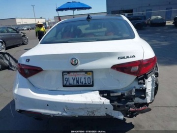 Alfa Romeo Giulia II Sedan Facelifting 2.0 Turbo 280KM 2020 Alfa Romeo Giulia Ti 2020 2.0l 2.0 Benzyna 280KM, zdjęcie 4