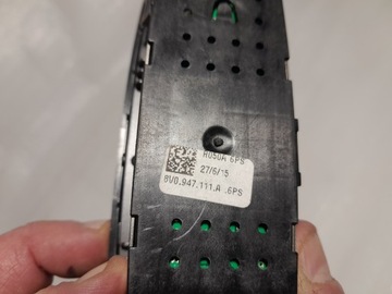 AUDI A3 S3 8V LAMPA POLSTROVÁNÍ ZADNÍ 8V0947111A