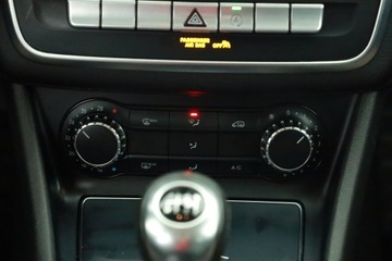 Mercedes CLA C117 Shooting Brake Facelifting 1.5 180 d 109KM 2017 Mercedes CLA 180 CDI, Salon Polska, Skóra, Klima, zdjęcie 11