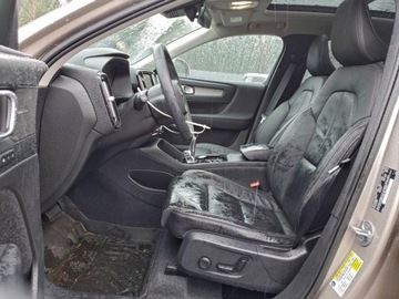 Volvo XC40 2023 Volvo XC 40 Ultimate 2023 2.0 Benzyna 194KM, zdjęcie 7