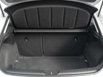 Seat Leon IV Hatchback 1.5 eTSI (MHEV) 150KM 2023 Seat Leon 1.5 TSI DSG Podgrz.f I kier Cz.cof, zdjęcie 27