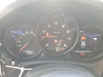 Porsche Macan 2021 Porsche Macan 2021 2.0l 2.0 Benzyna 248KM, zdjęcie 9