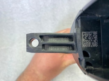 BMW 5 G30 G31 KLIKA DVEŘE PRAVÁ KEYLESS 8492176