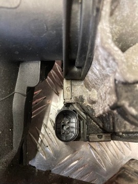 IVECO DUCATO 2.3 EURO 5 6 ВПУСКНОЙ ПАТРУБОК С ДРОССЕЛЬЮ 0504384189