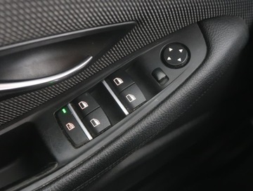 BMW Seria 5 F10-F11 Touring Facelifting 518d 150KM 2016 BMW 5 518d, Salon Polska, Serwis ASO, Automat, zdjęcie 16