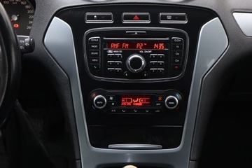 Ford Mondeo IV Hatchback 2.0 Duratorq TDCi DPF 140KM 2010 Ford Mondeo 2.0 TDCi, Klima, Klimatronic, zdjęcie 12