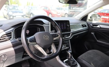 Volkswagen T-Roc I SUV Facelifting 1.5 TSI ACT 150KM 2023 Volkswagen T-Roc Nawigacja, Grzane Fotele, Alcantara, Czujniki PT, Tempoma, zdjęcie 7