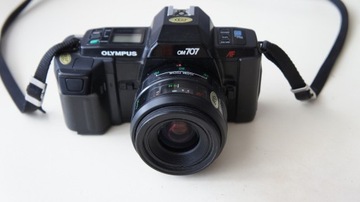 Классический аналоговый фотоаппарат OLYMPUS OM 707
