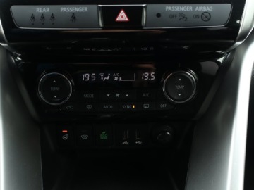 Mitsubishi Eclipse Cross SUV 1.5 T 163KM 2018 Mitsubishi Eclipse Cross 1.5 T-MIVEC, zdjęcie 12